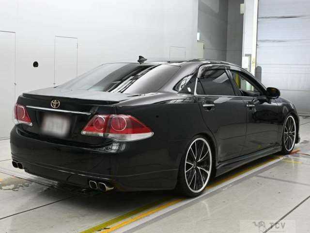2011 Toyota Crown