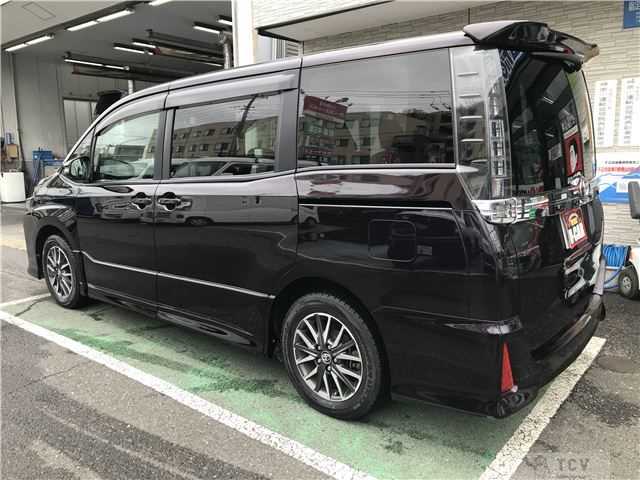 2014 Toyota Voxy