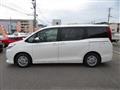 2014 Toyota Noah