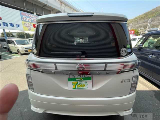2015 Nissan Elgrand