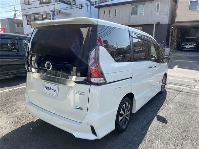 2018 Nissan Serena