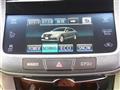 2013 Toyota Crown Hybrid