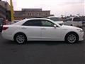 2013 Toyota Crown Hybrid