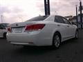 2013 Toyota Crown Hybrid