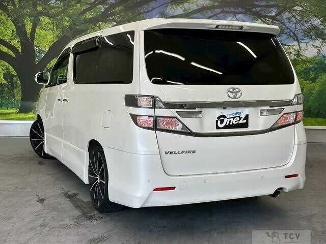 2013 Toyota Vellfire