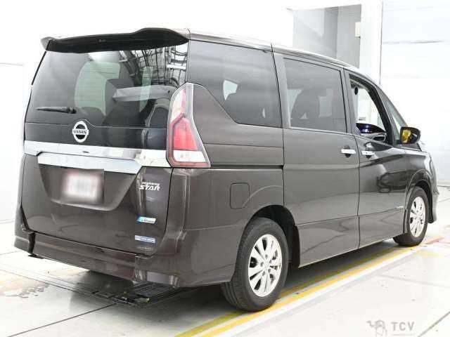 2017 Nissan Serena