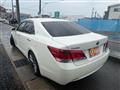 2013 Toyota Crown Hybrid