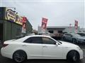 2013 Toyota Crown Hybrid