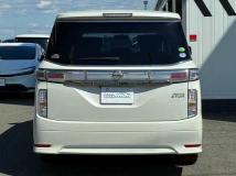 2016 Nissan Elgrand