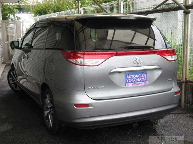 2013 Toyota Estima