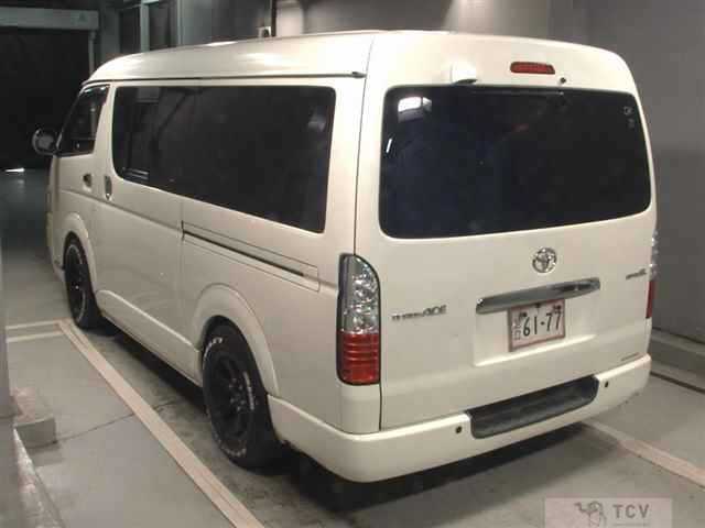 2010 Toyota Regiusace Van