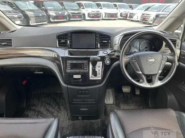 2017 Nissan Elgrand