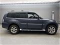2006 Mitsubishi Pajero