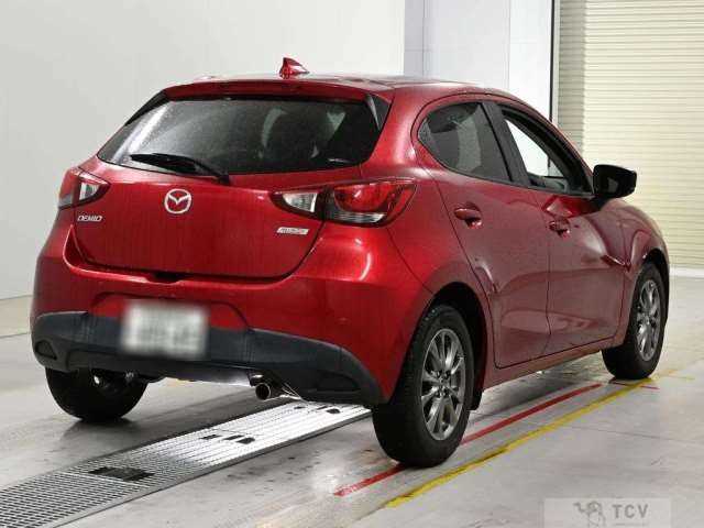 2019 Mazda Demio
