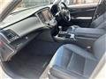 2013 Toyota Crown Hybrid
