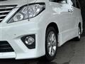 2014 Toyota Alphard