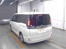 2014 Toyota Voxy