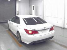 2014 Toyota Crown