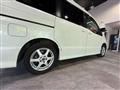 2008 Nissan Serena