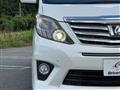 2011 Toyota Alphard