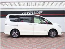 2015 Nissan Serena