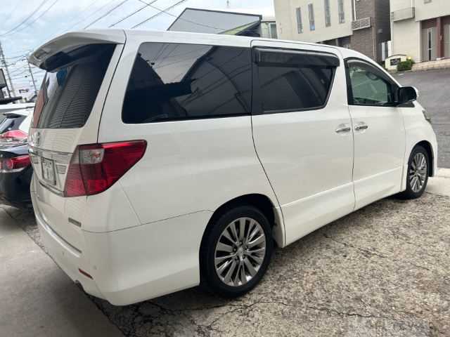2014 Toyota Alphard