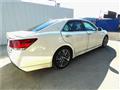 2013 Toyota Crown Hybrid