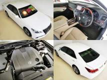 2013 Toyota Crown