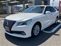2014 Toyota Crown Hybrid