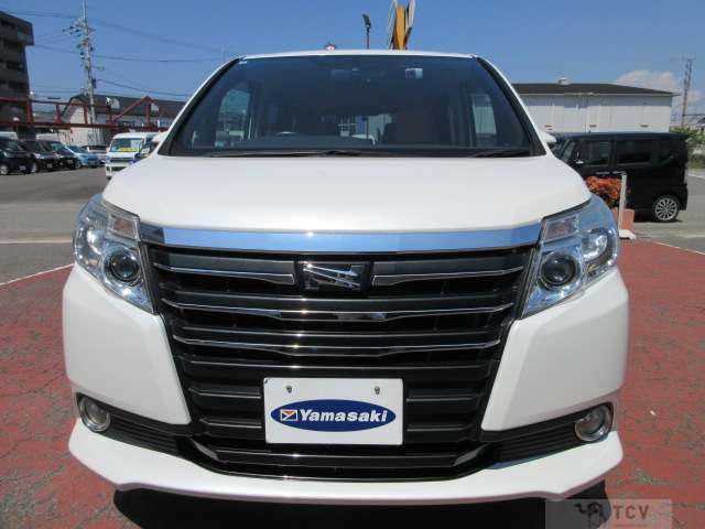 2014 Toyota Noah