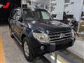 2011 Mitsubishi Pajero