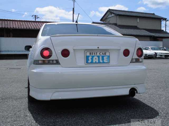 2002 Toyota Altezza