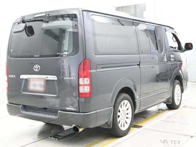 2005 Toyota Hiace Van