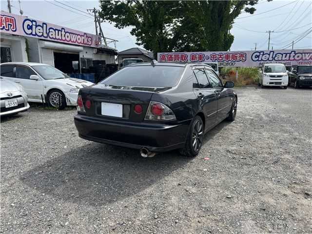 2001 Toyota Altezza