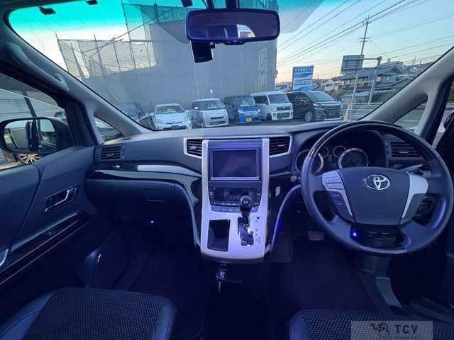 2014 Toyota Vellfire