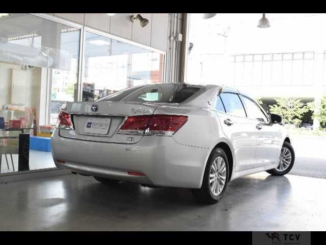 2014 Toyota Crown