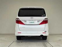 2013 Toyota Alphard