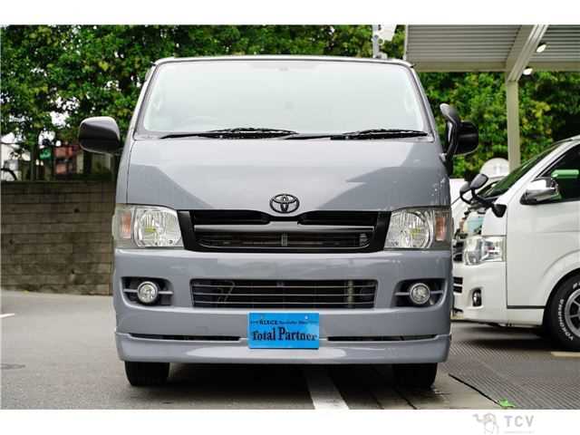 2005 Toyota Regiusace Van