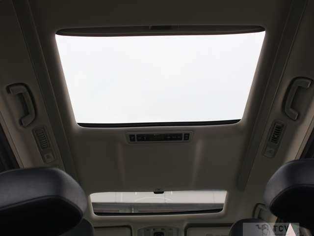 2014 Toyota Vellfire