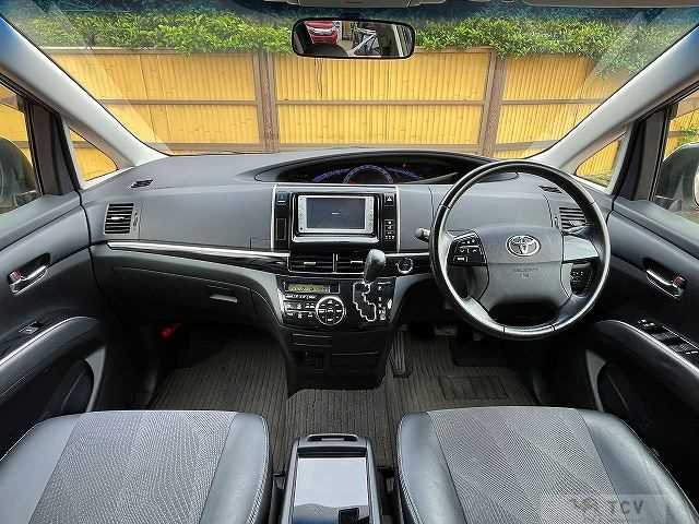 2013 Toyota Estima