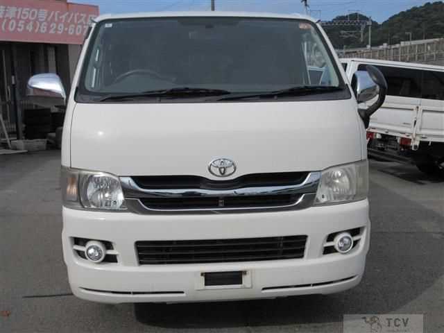 2009 Toyota Hiace