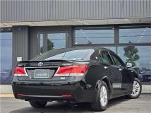 2013 Toyota Crown Hybrid