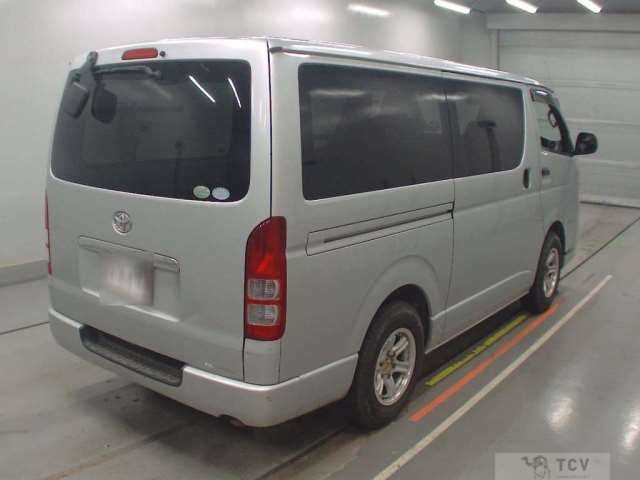 2011 Toyota Regiusace Van