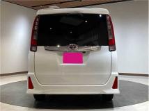 2014 Toyota Noah