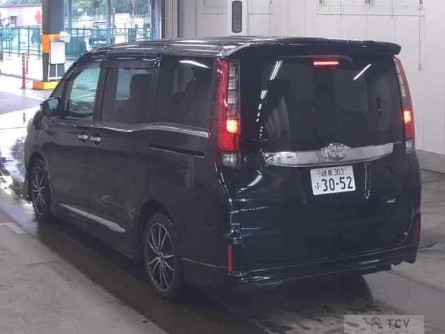 2014 Toyota Noah