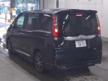 2014 Toyota Noah