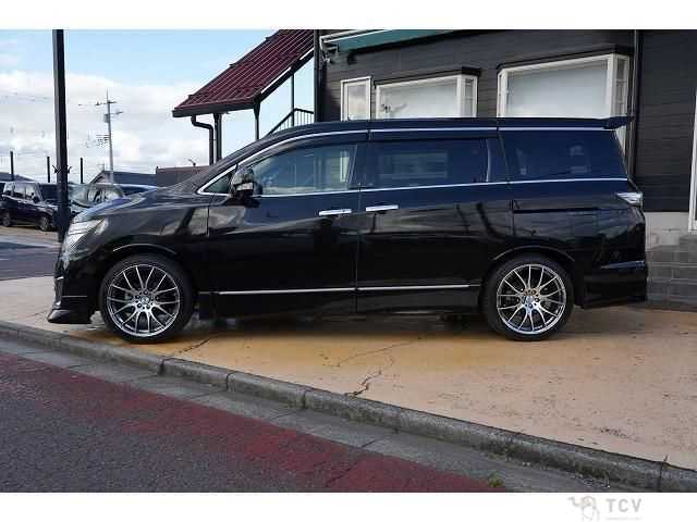 2017 Nissan Elgrand