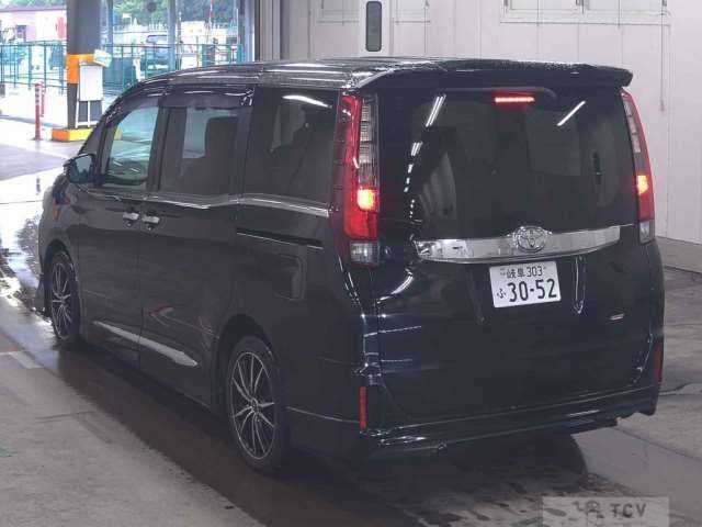2014 Toyota Noah