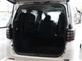 2013 Toyota Alphard