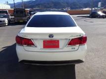 2013 Toyota Crown Hybrid